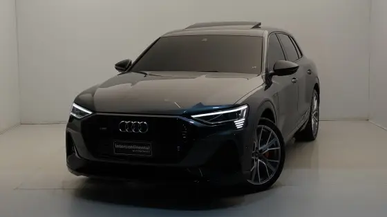 AUDI E-TRON ELÉTRICO PERFORMANCE BLACK QUATTRO AUDI E-TRON ELÉTRICO PERFORMANCE BLACK QUATTRO