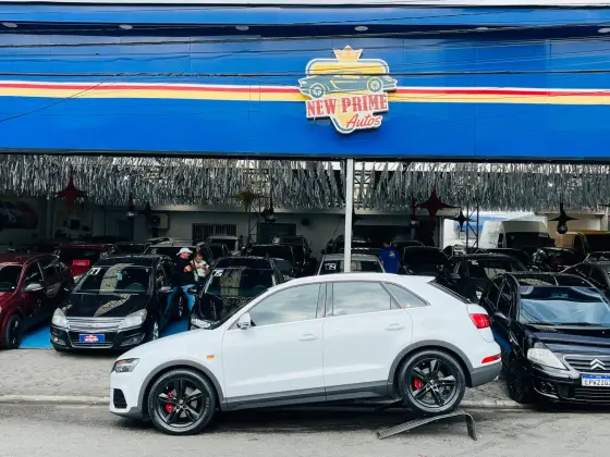 AUDI Q3 2.0 TFSI AMBIENTE QUATTRO 4P GASOLINA S TRONIC AUDI Q3 2.0 TFSI AMBIENTE QUATTRO 4P GASOLINA S TRONIC