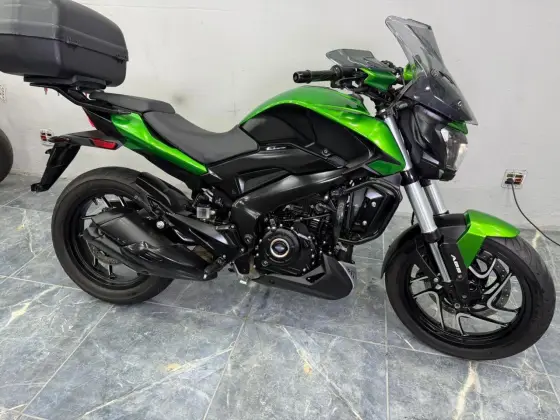 BAJAJ DOMINAR 400 