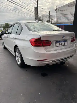 BMW-320i-2013