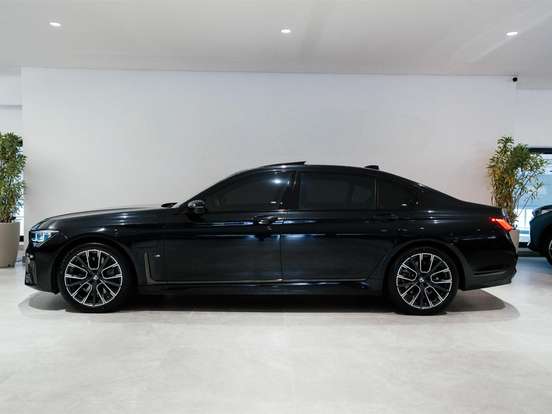 BMW-745Le-3.0 TWINPOWER HÍBRIDO M SPORT AUTOMÁTICO BMW-745Le-2021