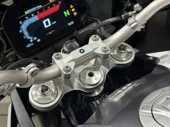 BMW-F 900 GS TROPHY BMW-F 900 GS TROPHY-2025