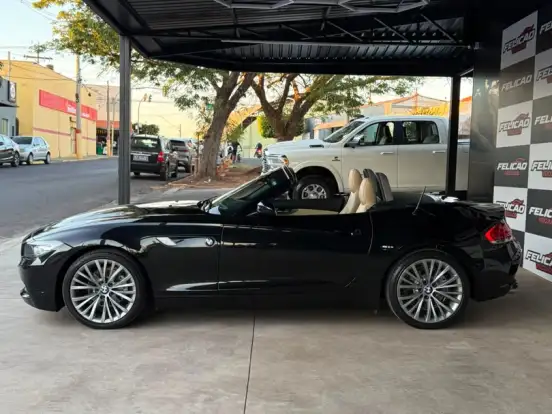 BMW-Z4-2.5 I6 GASOLINA SDRIVE23I AUTOMÁTICO BMW-Z4-2011
