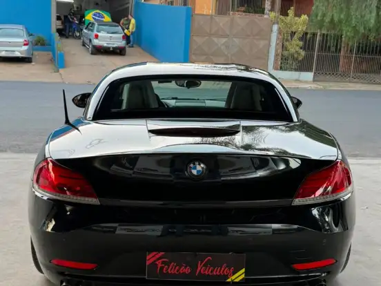 BMW-Z4-2.5 I6 GASOLINA SDRIVE23I AUTOMÁTICO BMW-Z4-2011