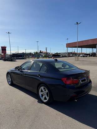 BMW-320i-2014