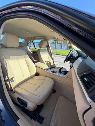 BMW-320i-2014