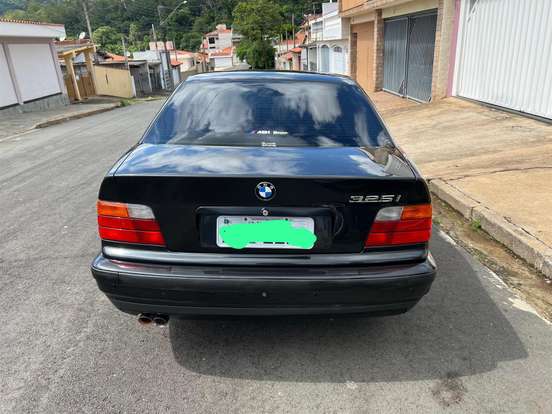 BMW-325i-1994