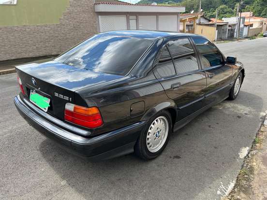 BMW-325i-1994
