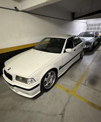 BMW-328i-1996