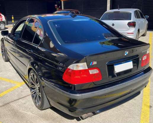 BMW-330i-2001