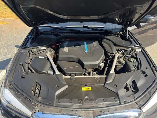 BMW-530e-2.0 16V TWINPOWER HÍBRIDO M SPORT AUTOMÁTICO BMW-530e-2019