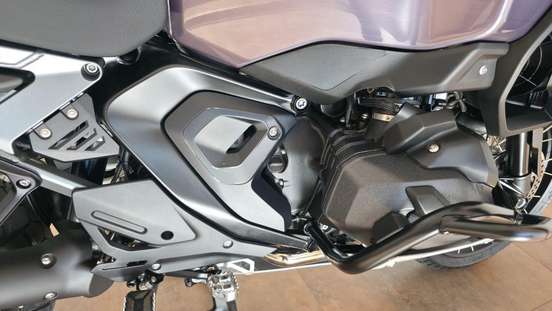 BMW-R 1300 GS ADVENTURE TRIPLE BLACK BMW-R 1300 GS ADVENTURE TRIPLE BLACK-2025