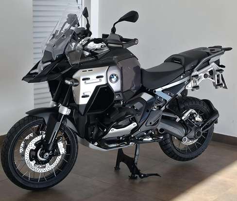 BMW-R 1300 GS ADVENTURE TRIPLE BLACK-2025
