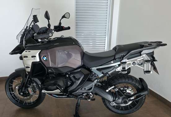 BMW-R 1300 GS ADVENTURE TRIPLE BLACK-2025