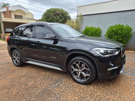 BMW-X1-2.0 16V TURBO ACTIVEFLEX SDRIVE20I X-LINE 4P AUTOMÁTICO BMW-X1-2017