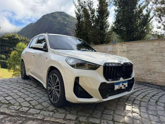 BMW-X1-2024