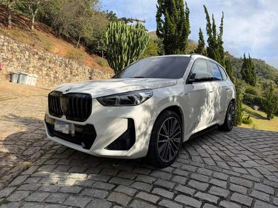 BMW-X1-2024