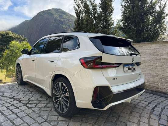 BMW-X1-2024
