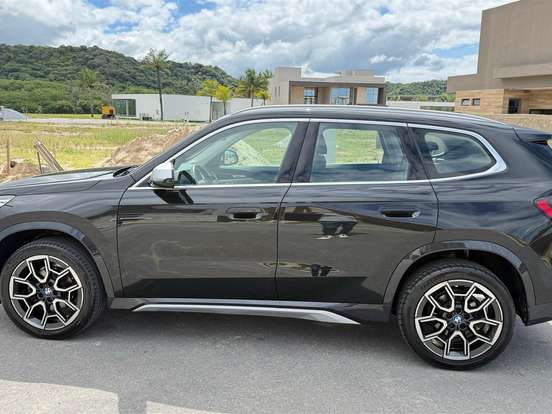 BMW-X1-2.0 16V TURBO GASOLINA SDRIVE20I X-LINE STEPTRONIC BMW-X1-2023