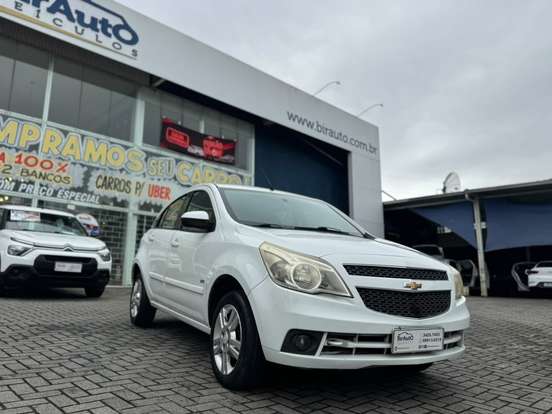 CHEVROLET-AGILE-2011