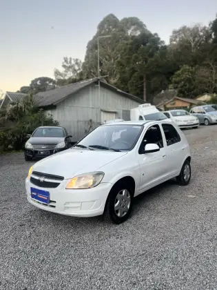 CHEVROLET CELTA 1.0 MPFI LT 8V FLEX 4P MANUAL CHEVROLET CELTA 1.0 MPFI LT 8V FLEX 4P MANUAL