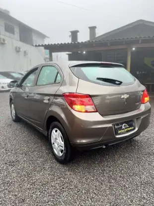 CHEVROLET-ONIX-2013