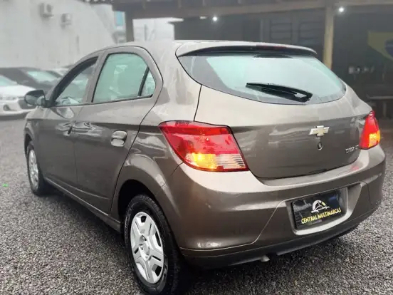 CHEVROLET-ONIX-1.0 MPFI LT 8V FLEX 4P MANUAL CHEVROLET-ONIX-2013