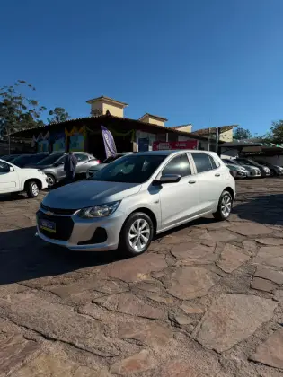 CHEVROLET ONIX 1.0 TURBO FLEX LT MANUAL CHEVROLET ONIX 1.0 TURBO FLEX LT MANUAL