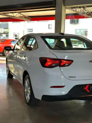 CHEVROLET-ONIX-2023