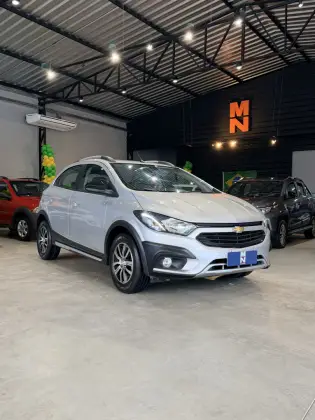 CHEVROLET ONIX 1.4 MPFI ACTIV 8V FLEX 4P AUTOMÁTICO CHEVROLET ONIX 1.4 MPFI ACTIV 8V FLEX 4P AUTOMÁTICO