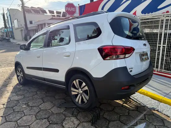 CHEVROLET-SPIN-2023