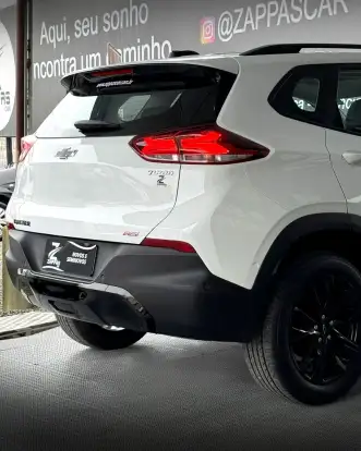 CHEVROLET-TRACKER-2023