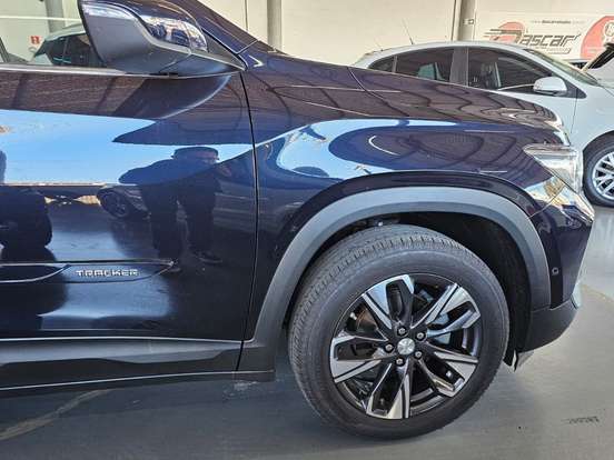 CHEVROLET-TRACKER-2020
