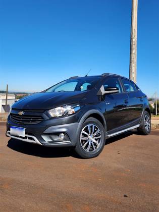 CHEVROLET ONIX 1.4 MPFI ACTIV 8V FLEX 4P AUTOMÁTICO