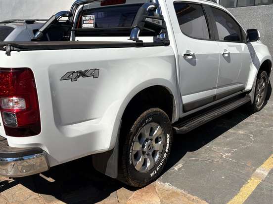 CHEVROLET-S10-2.8 LTZ 4X4 CD 16V TURBO DIESEL 4P MANUAL CHEVROLET-S10-2014