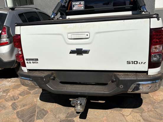 CHEVROLET-S10-2.8 LTZ 4X4 CD 16V TURBO DIESEL 4P MANUAL CHEVROLET-S10-2014