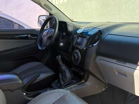 CHEVROLET-S10-2.8 LTZ 4X4 CD 16V TURBO DIESEL 4P MANUAL CHEVROLET-S10-2014