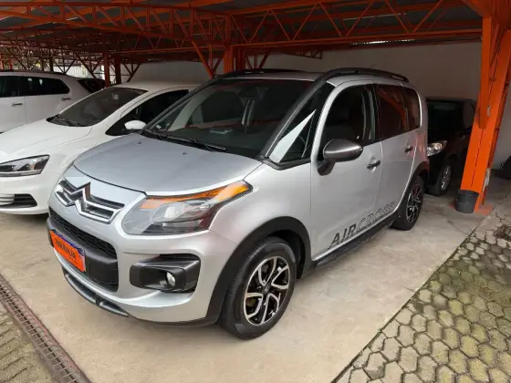 CITROËN AIRCROSS 1.6 EXCLUSIVE 16V FLEX 4P AUTOMÁTICO CITROËN AIRCROSS 1.6 EXCLUSIVE 16V FLEX 4P AUTOMÁTICO