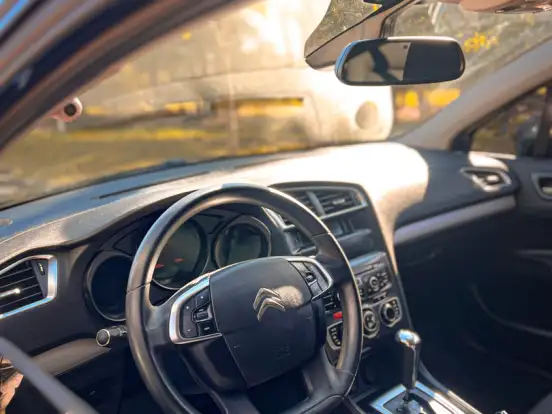 CITROËN-C4 LOUNGE-2.0 MPFI TENDANCE 16V FLEX 4P AUTOMÁTICO CITROËN-C4 LOUNGE-2014
