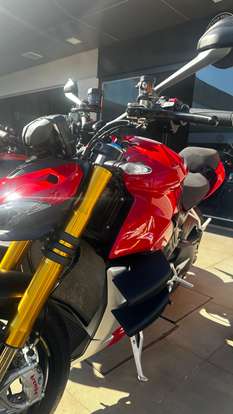 DUCATI-STREETFIGHTER V4 S-2022