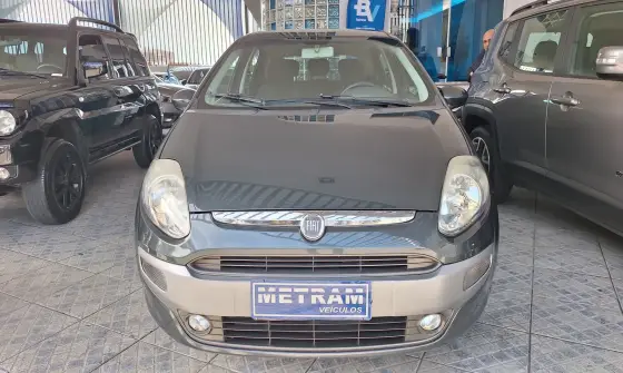 FIAT PUNTO 1.6 ESSENCE 16V FLEX 4P AUTOMATIZADO FIAT PUNTO 1.6 ESSENCE 16V FLEX 4P AUTOMATIZADO