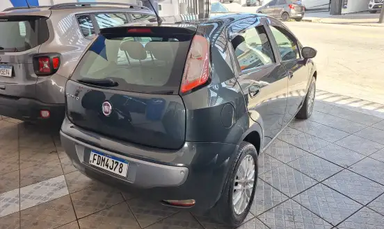 FIAT-PUNTO-1.6 ESSENCE 16V FLEX 4P AUTOMATIZADO FIAT-PUNTO-2013