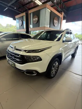 FIAT TORO 1.8 16V EVO FLEX FREEDOM AT6 FIAT TORO 1.8 16V EVO FLEX FREEDOM AT6