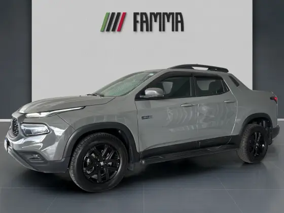 FIAT TORO 2.0 16V TURBO DIESEL ULTRA 4WD AT9 FIAT TORO 2.0 16V TURBO DIESEL ULTRA 4WD AT9
