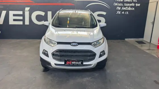 FORD ECOSPORT 1.6 FREESTYLE 16V FLEX 4P MANUAL FORD ECOSPORT 1.6 FREESTYLE 16V FLEX 4P MANUAL