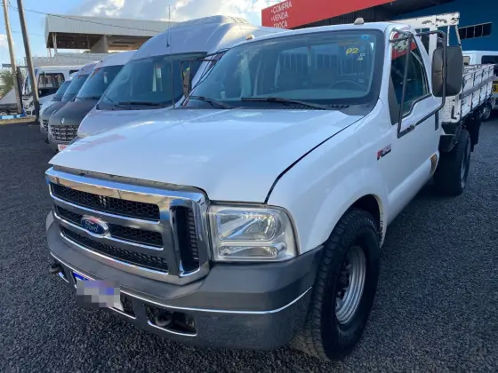 FORD F-350 2.8 TURBO INTERCOOLER DIESEL 2P MANUAL FORD F-350 2.8 TURBO INTERCOOLER DIESEL 2P MANUAL