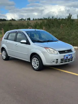 FORD FIESTA 1.0 MPI HATCH 8V FLEX 4P MANUAL