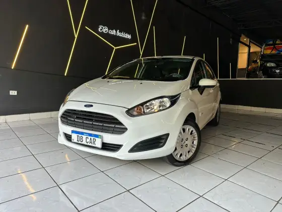 FORD FIESTA 1.5 SE HATCH 16V FLEX 4P MANUAL FORD FIESTA 1.5 SE HATCH 16V FLEX 4P MANUAL