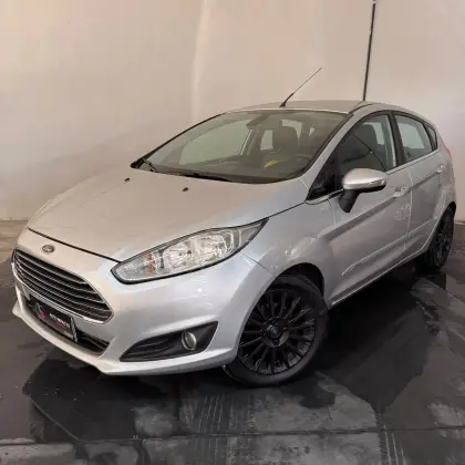 FORD FIESTA 1.6 TITANIUM HATCH 16V FLEX 4P POWERSHIFT FORD FIESTA 1.6 TITANIUM HATCH 16V FLEX 4P POWERSHIFT