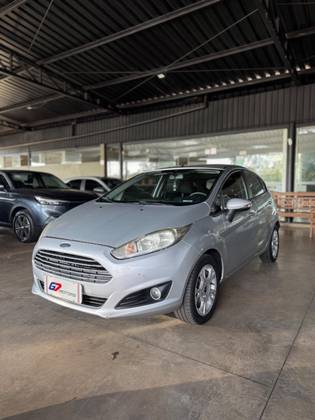 FORD FIESTA 1.6 SE HATCH 16V FLEX 4P POWERSHIFT